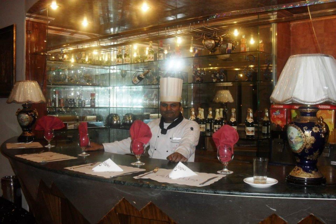 Hotel Crown Plaza Lahore Exterior photo